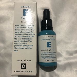 Consonant Vitamin E+Oat renewal serum. Brand new